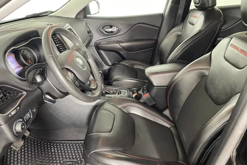 2022 Jeep Cherokee Trailhawk photo 1
