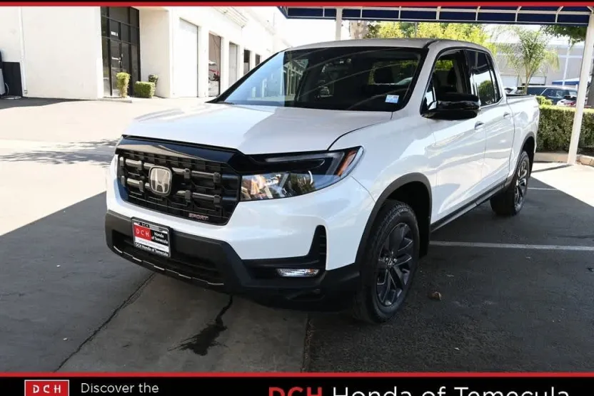 2024 Honda Ridgeline Sport photo 1