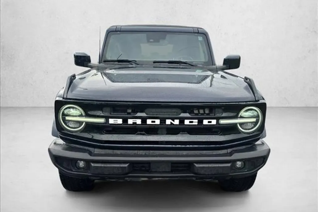 2021 Ford Bronco Outer Banks photo 1