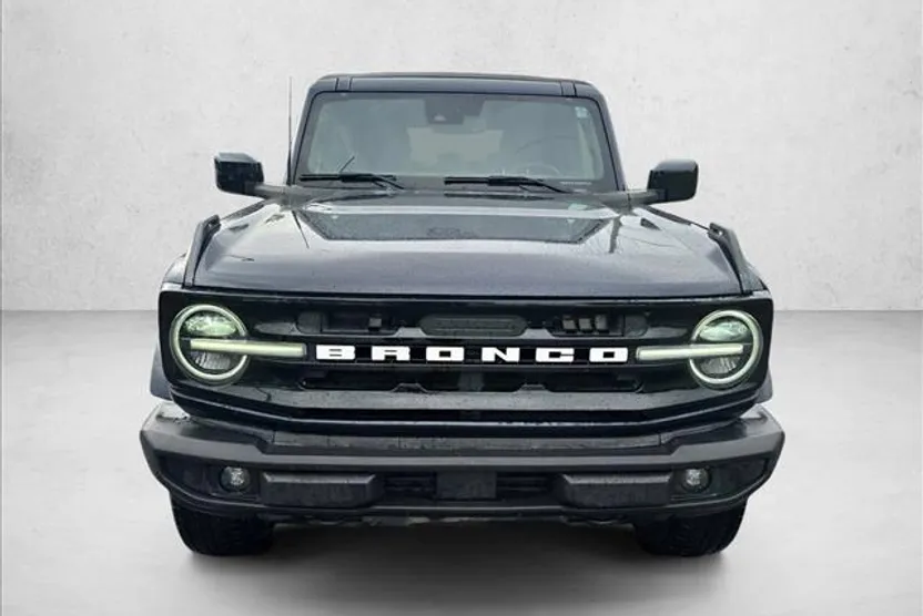 2021 Ford Bronco Outer Banks photo 1