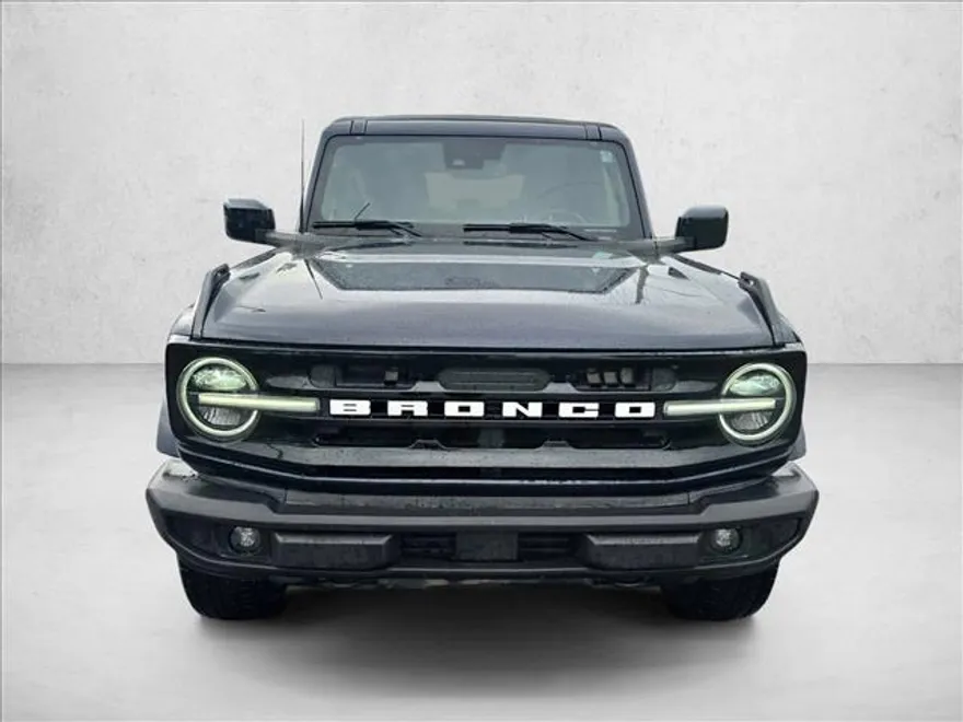 2021 Ford Bronco Outer Banks photo 1