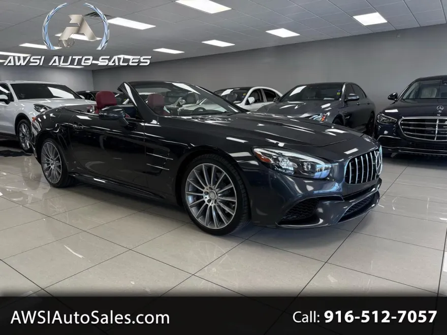 2017 Mercedes Benz SL 550 photo 1