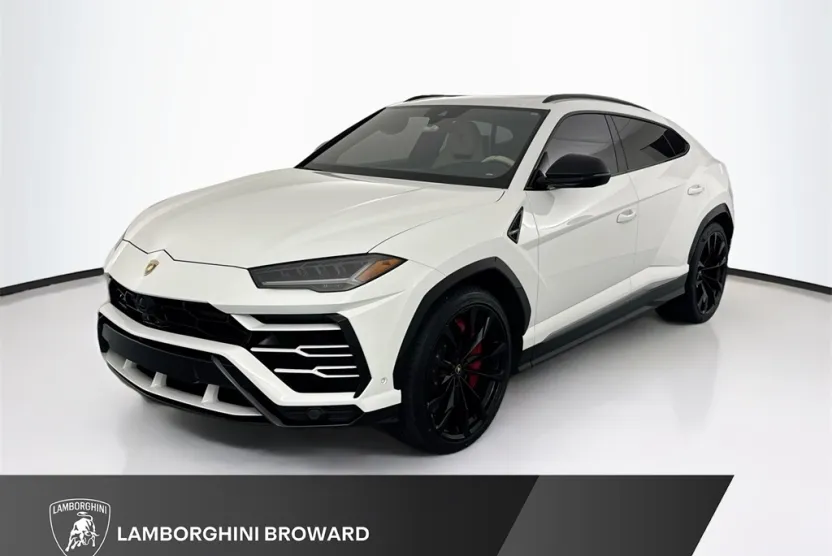 2020 Lamborghini Urus Base photo 1