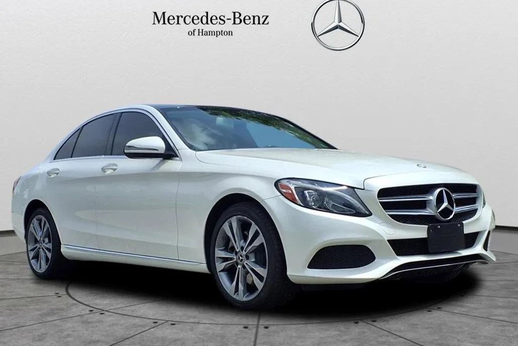 2017 Mercedes Benz C 300 4MATIC photo 1