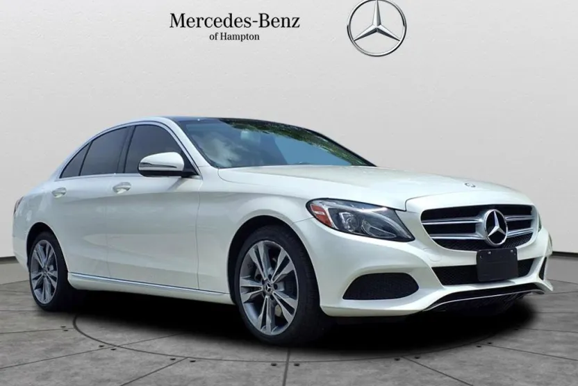 2017 Mercedes Benz C 300 4MATIC photo 1