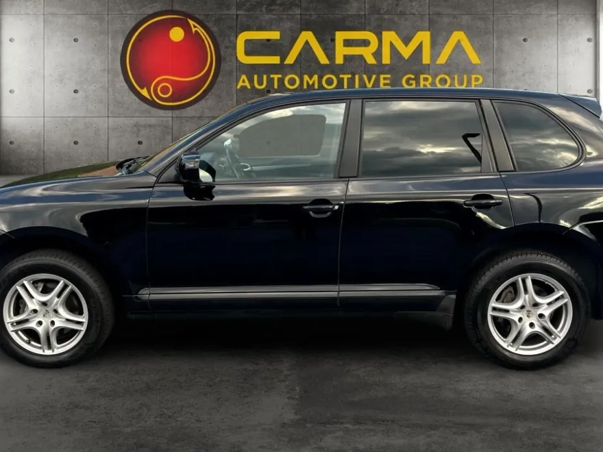 2010 Porsche Cayenne photo 1
