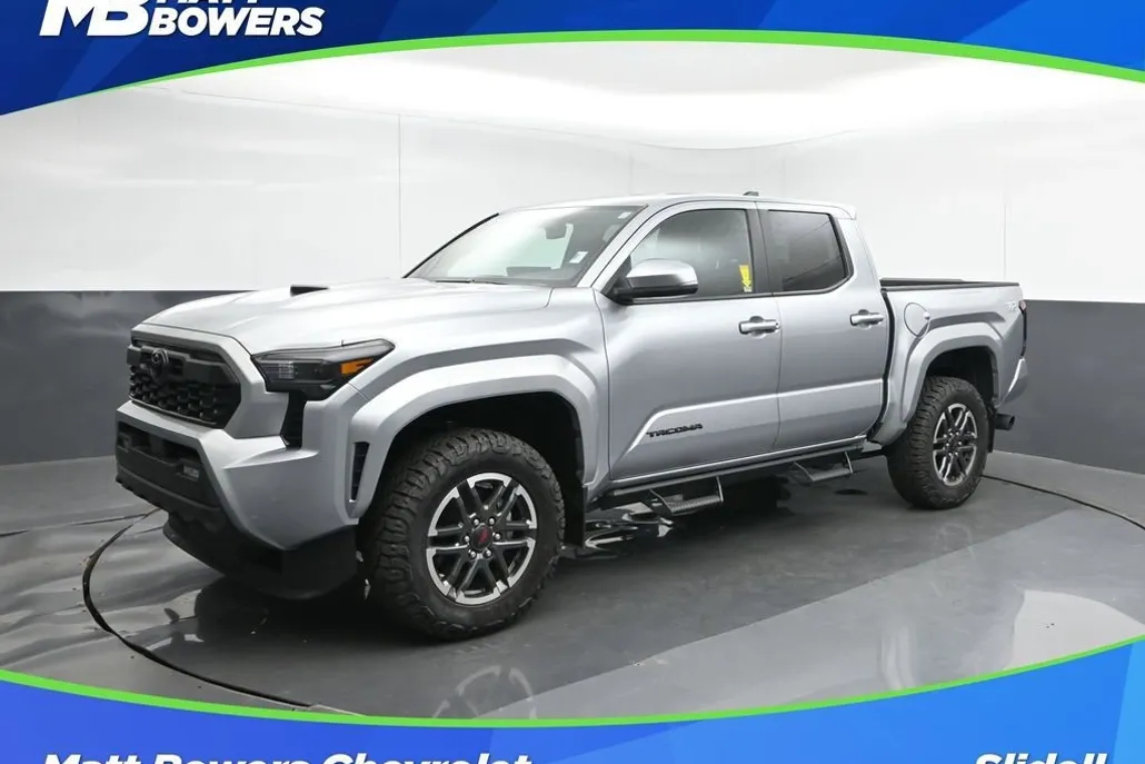 2024 Toyota Tacoma SR5 photo 1
