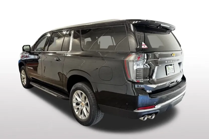 2026 Chevrolet Suburban Premier photo 1