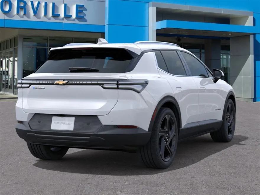 2026 Chevrolet Equinox LT photo 1