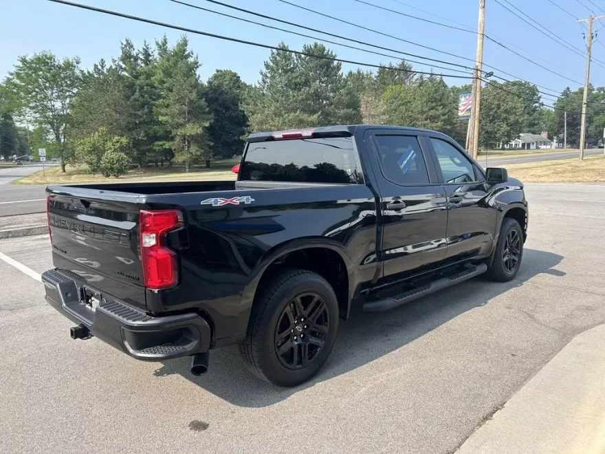 2022 Chevrolet Silverado 1500 Custom photo 1
