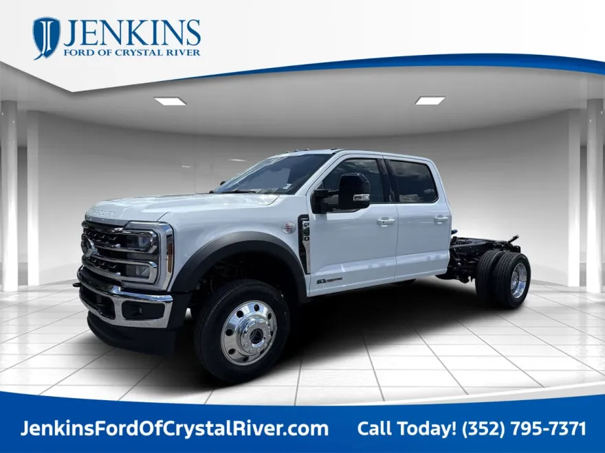 2025 Ford F-450 Lariat photo 1
