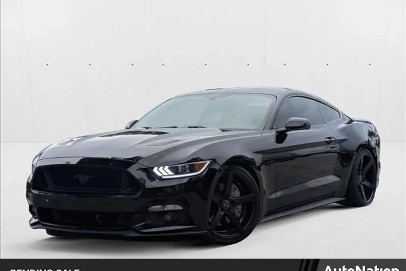 2015 Ford Mustang GT Premium photo 1