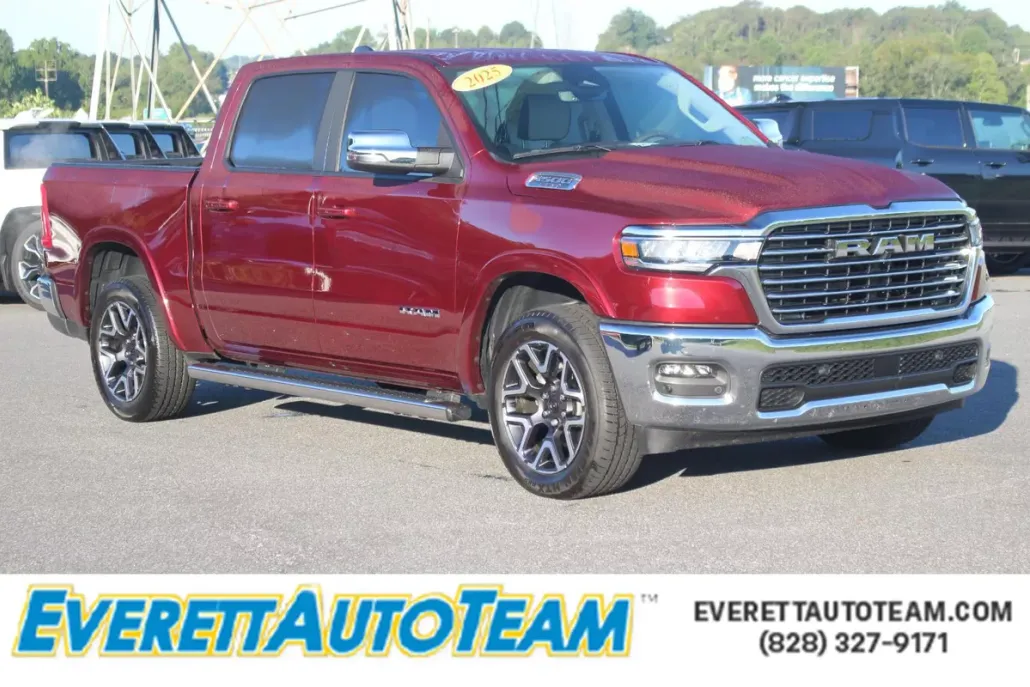2025 Ram 1500 Laramie photo 1