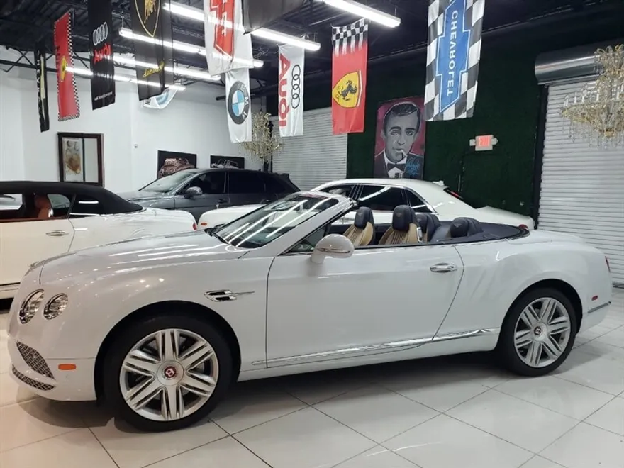 2017 Bentley Continental GT V8 photo 1
