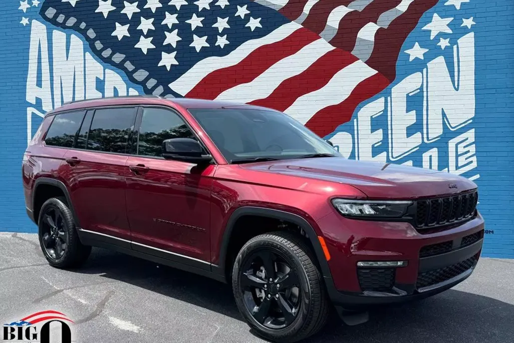 2025 Jeep Grand Cherokee Limited photo 1