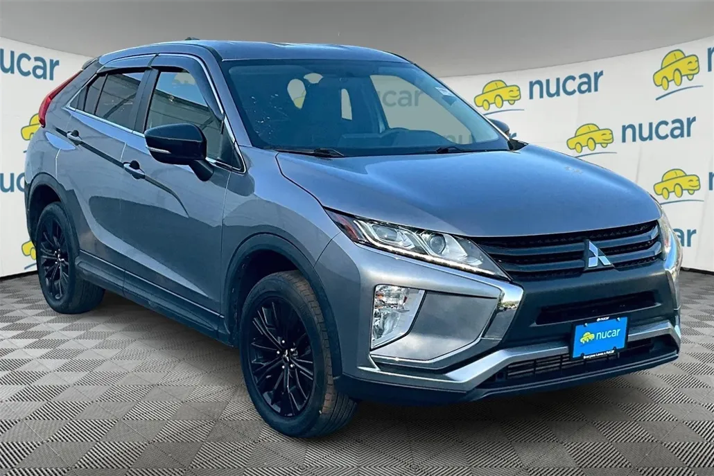 2019 Mitsubishi Eclipse Cross LE photo 1