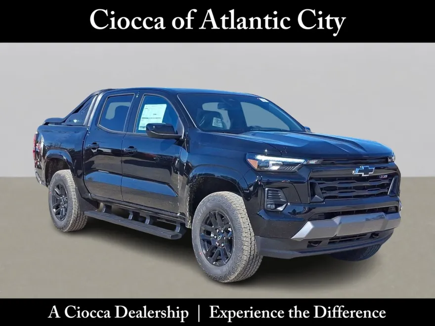 2025 Chevrolet Colorado Z71 photo 1