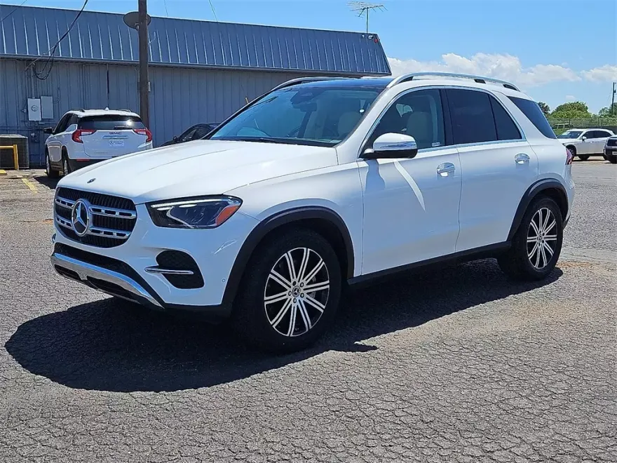 2024 Mercedes Benz GLE 450 4MATIC photo 2