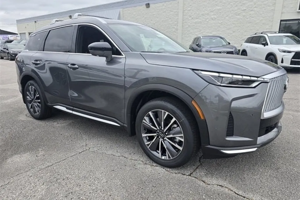 2026 Infiniti QX60 Luxe photo 1