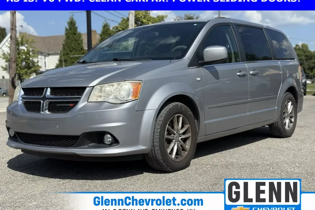 2014 Dodge Grand Caravan SXT photo 1