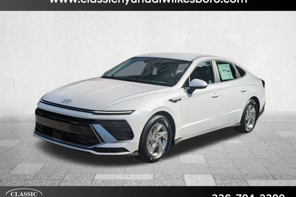 2025 Hyundai Sonata SE photo 1