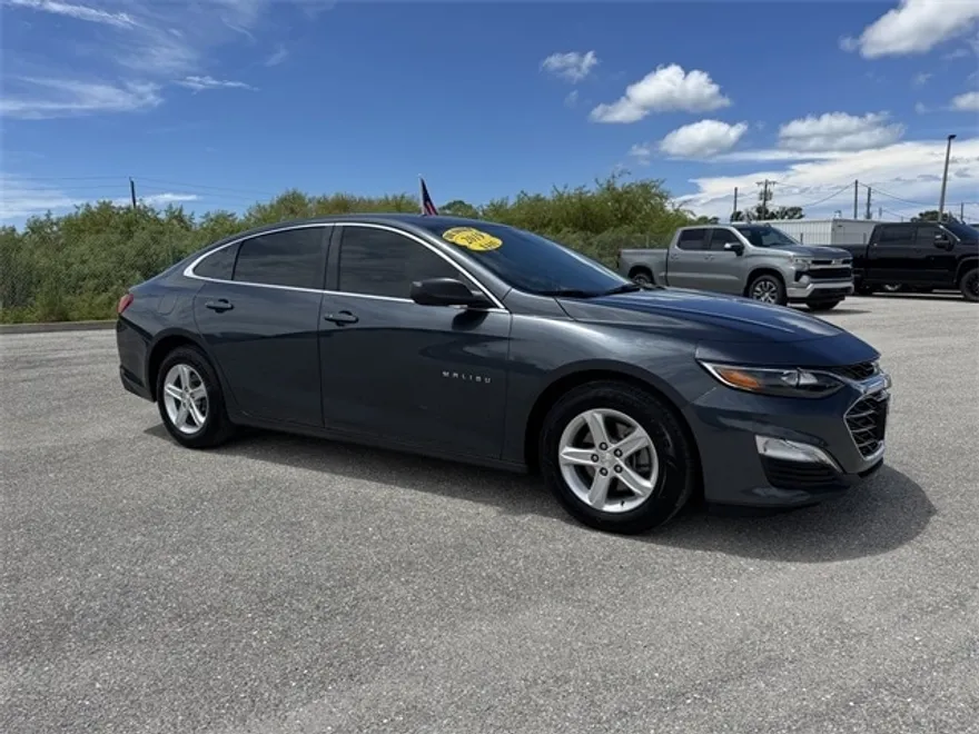 2019 Chevrolet Malibu photo 1