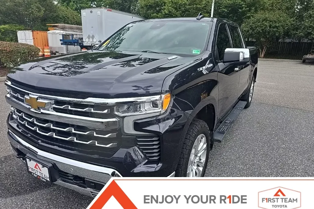 2022 Chevrolet Silverado 1500 LTZ photo 1