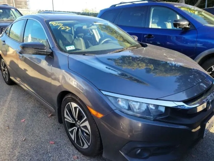 2016 Honda Civic EX-T photo 1