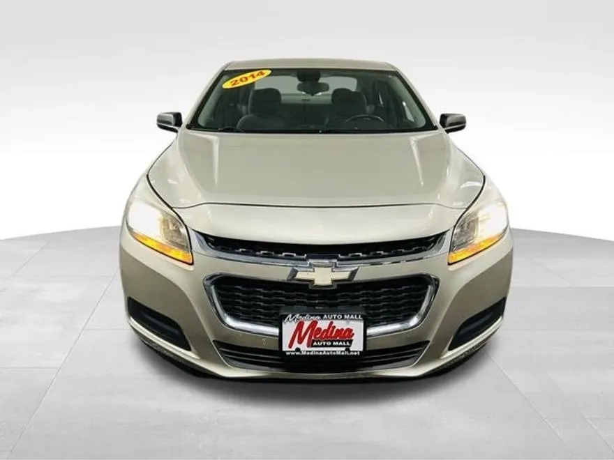 2014 Chevrolet Malibu LS photo 1
