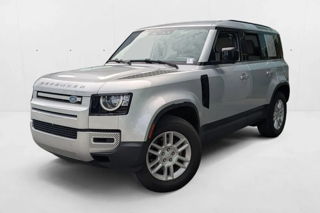 2023 Land Rover Defender 110 S photo 1