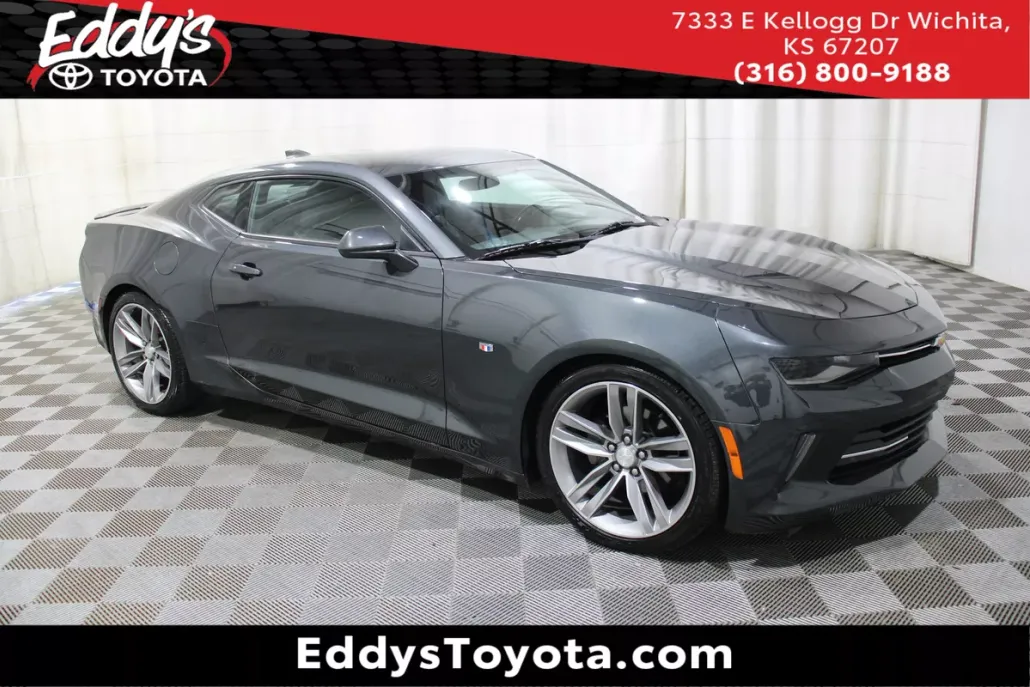 2018 Chevrolet Camaro 1LT photo 1