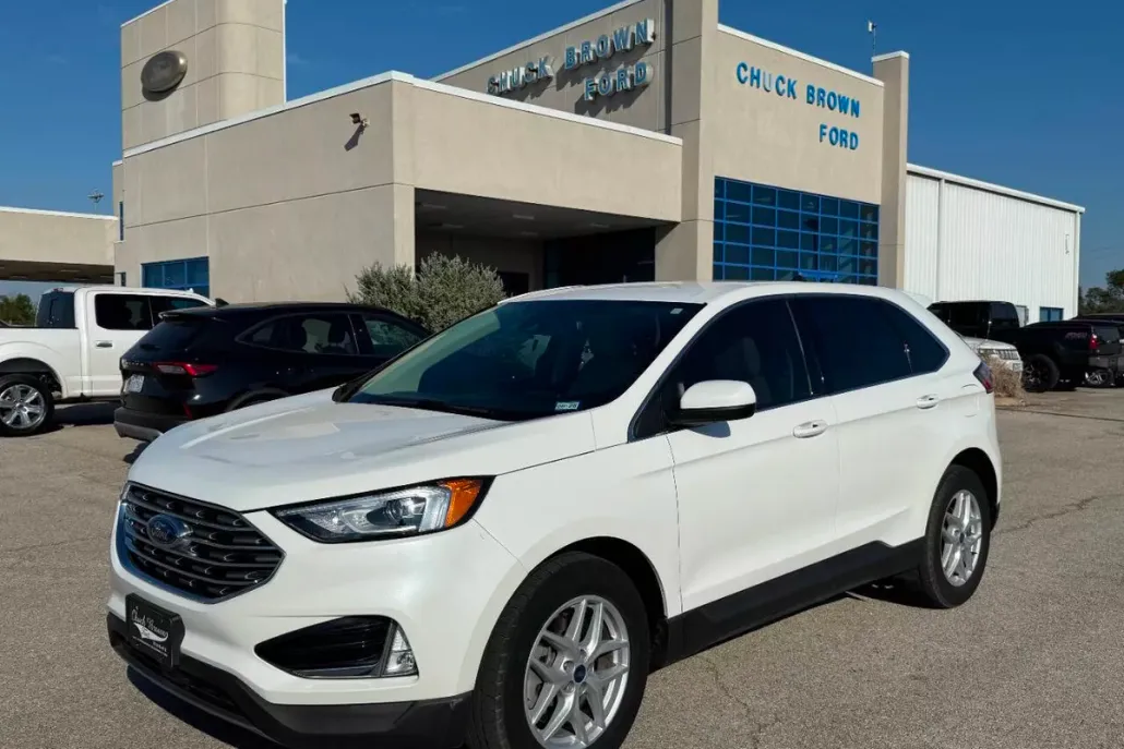 2021 Ford Edge SEL photo 1