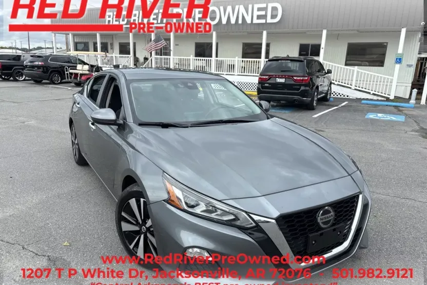 2022 Nissan Altima 2.5 SV photo 1