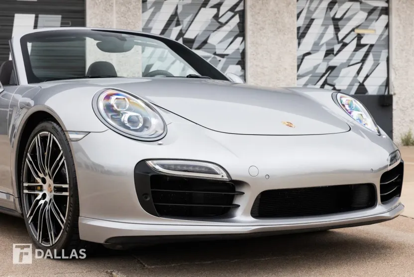 2015 Porsche 911 Turbo S photo 1
