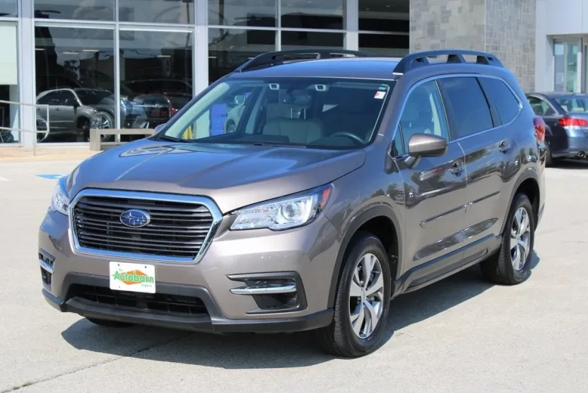 2022 Subaru Ascent Premium photo 1