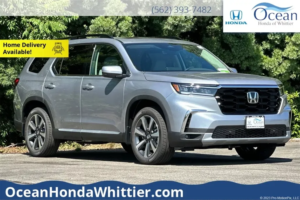 2025 Honda Pilot Touring photo 1