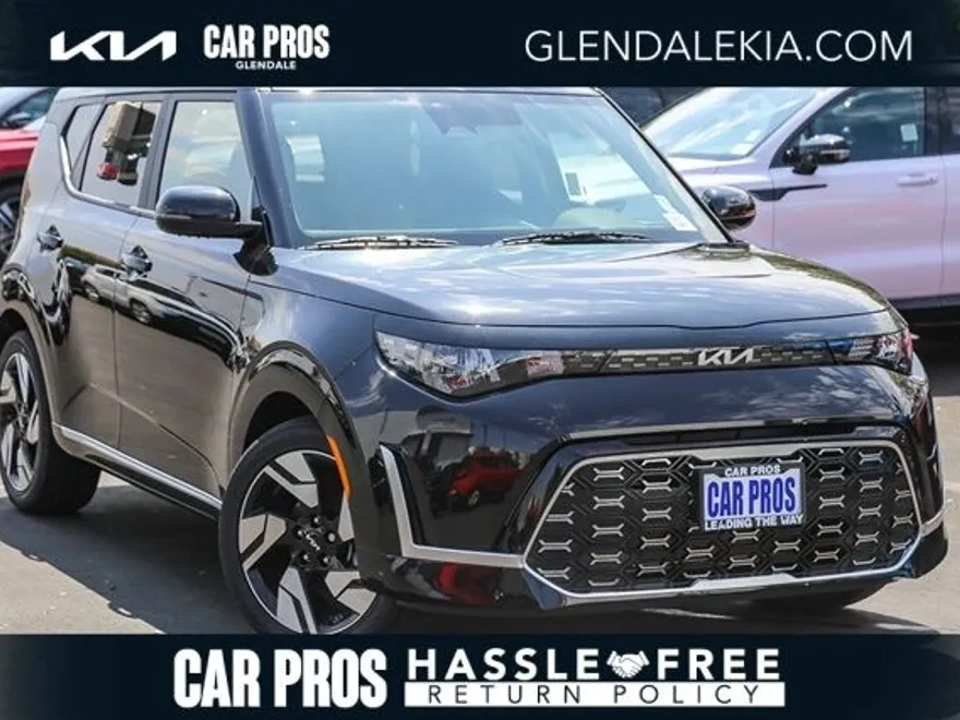 2025 Kia Soul GT-Line photo 1