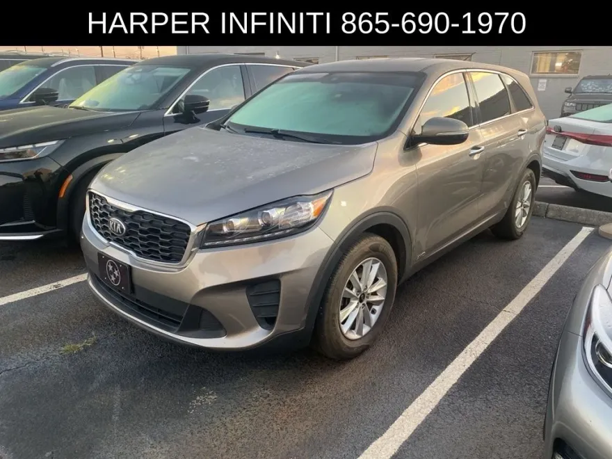 2019 Kia Sorento LX photo 1