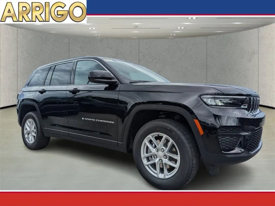 2025 Jeep Grand Cherokee Laredo X photo 1