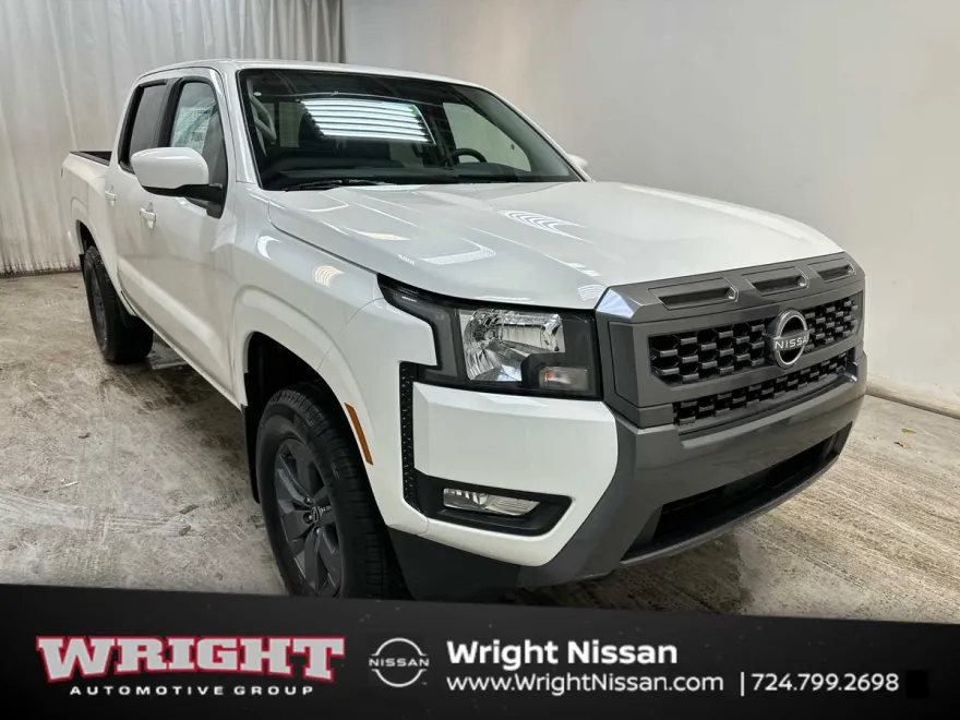 2025 Nissan Frontier SV Crew Cab photo 1