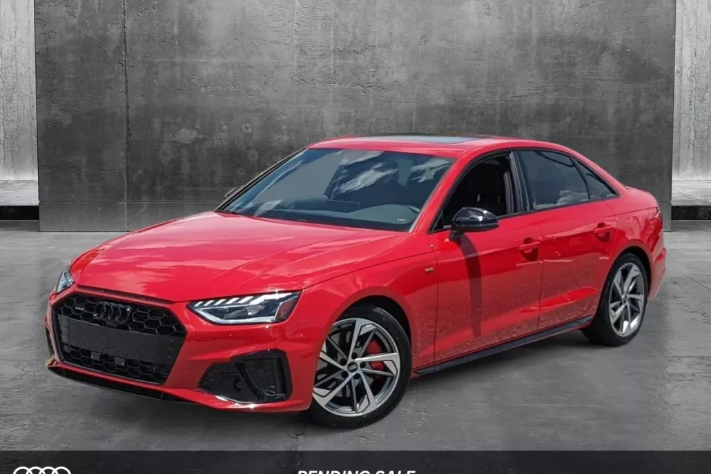 2023 Audi A4 S line Quattro Premium Plus photo 1