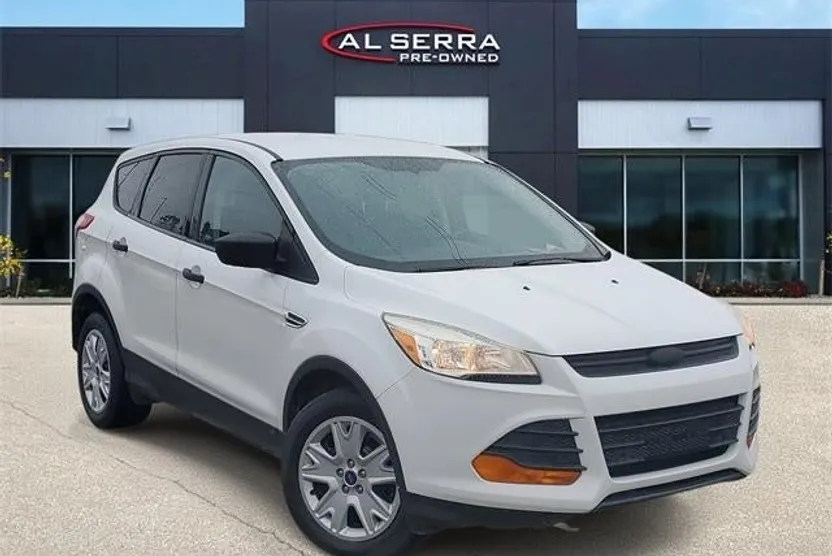 2013 Ford Escape S photo 1