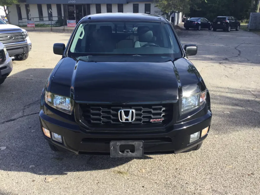 2014 Honda Ridgeline Sport photo 1