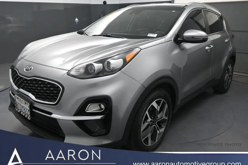 2021 Kia Sportage EX photo 1
