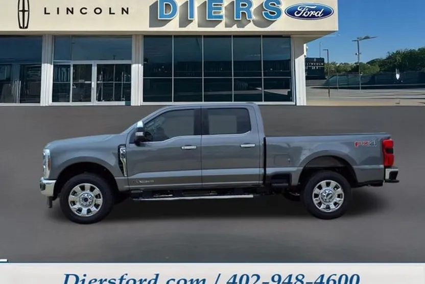 2025 Ford F-350 Lariat photo 1