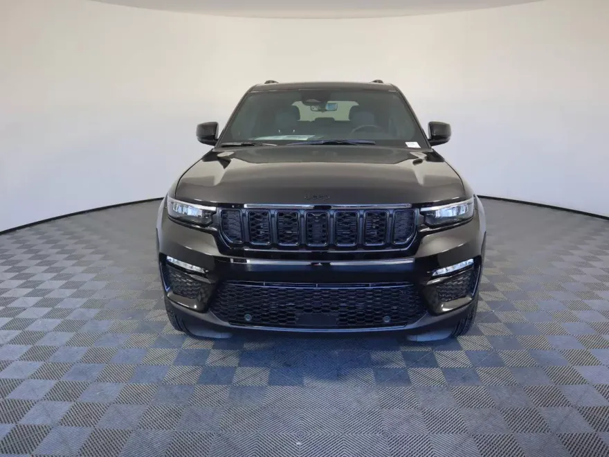 2025 Jeep Grand Cherokee Limited photo 1