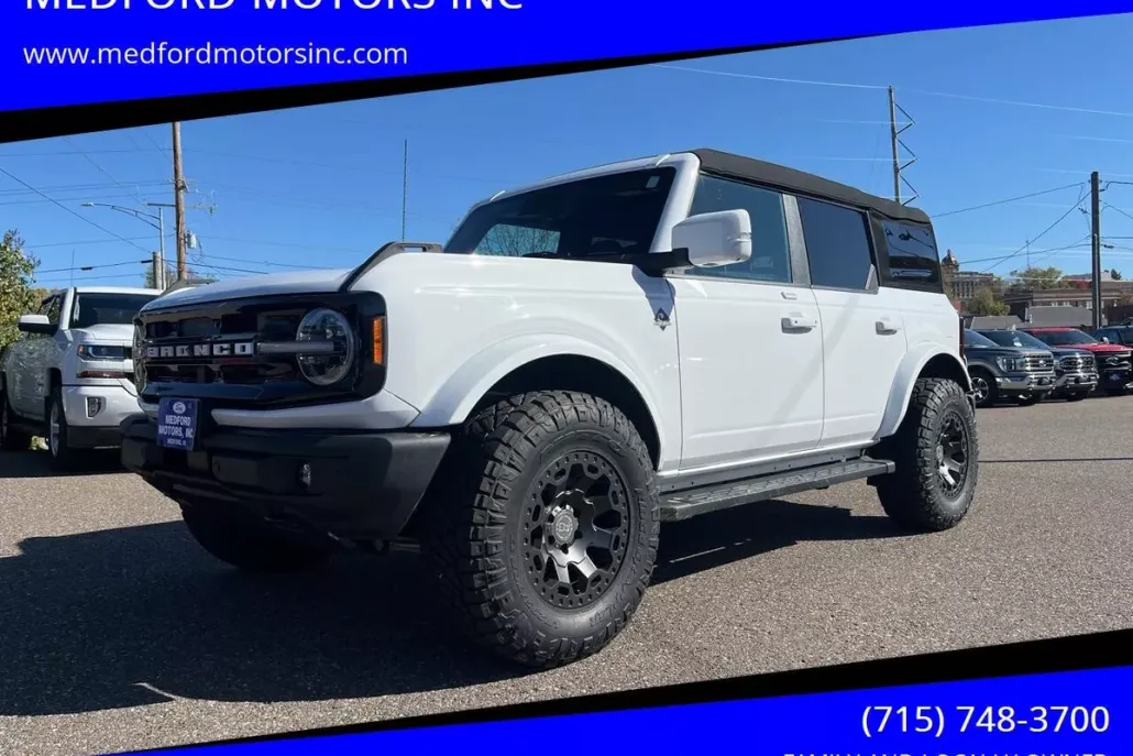 2023 Ford Bronco Outer Banks photo 1