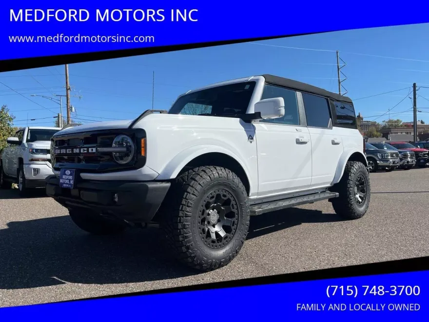 2023 Ford Bronco Outer Banks photo 1