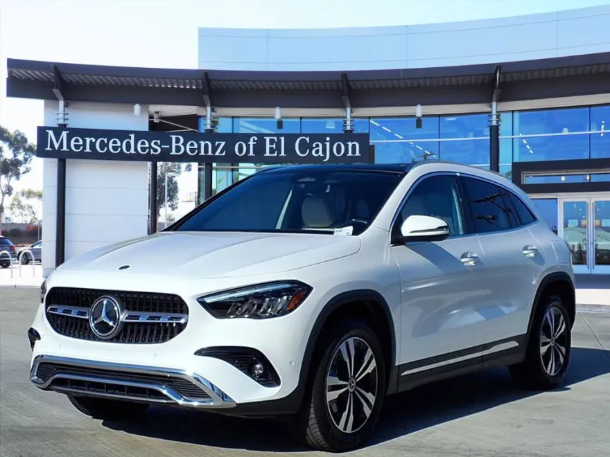 2025 Mercedes Benz GLA 250 4MATIC photo 1