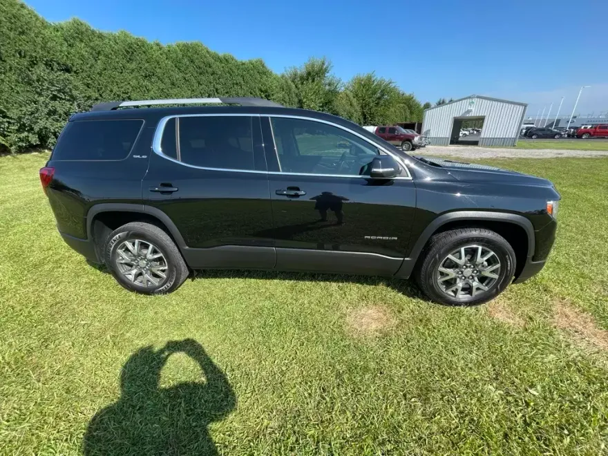2021 Gmc Acadia SLE photo 1